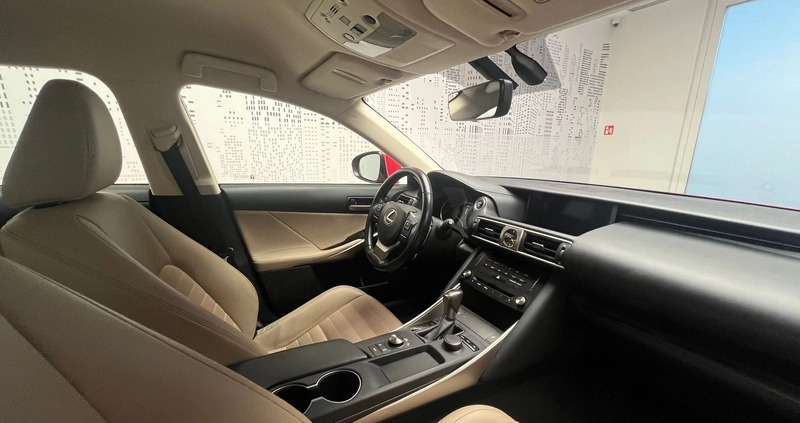 Lexus IS cena 109900 przebieg: 82170, rok produkcji 2016 z Zalewo małe 172